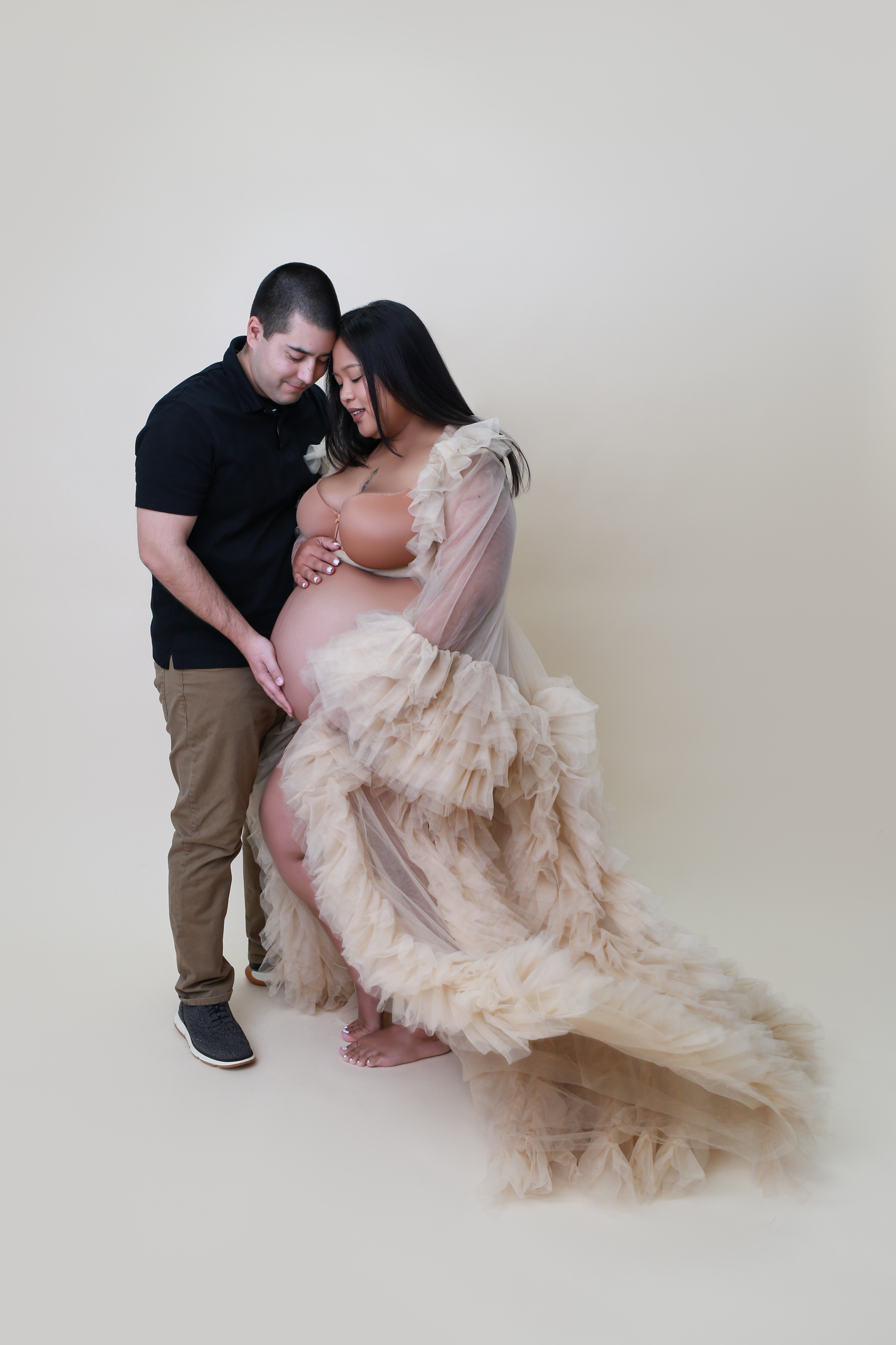 newborn big spring tx midland tx ODESSA tx studio photographer cake smash photographer award winning photographer Lubbock, tx Abilene, tx San Angelo, tx maternity