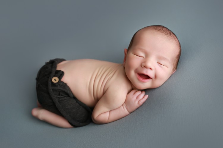 The Daily Doo-Doo Diaries: Confessions From a Newborn Photography&nbsp;Studio