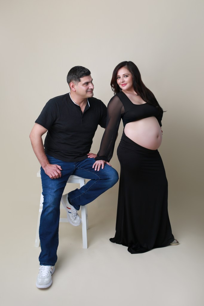 newborn big spring tx midland tx ODESSA tx studio photographer cake smash photographer award winning photographer Lubbock, tx Abilene, tx San Angelo, tx maternity