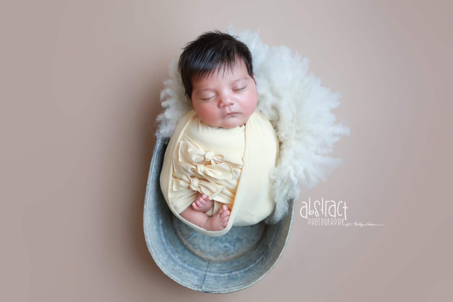 newborn petite session